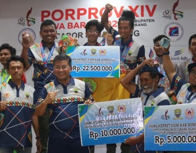 Sekilas Tentang Dayeuhluhur