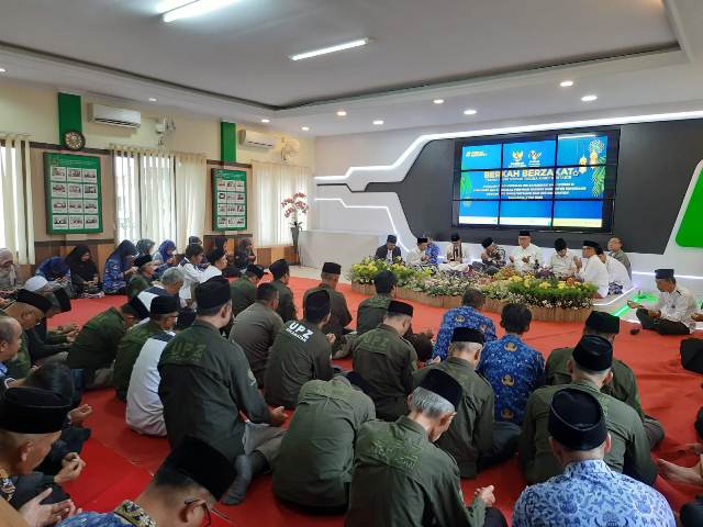 Sekilas Tentang Dayeuhluhur