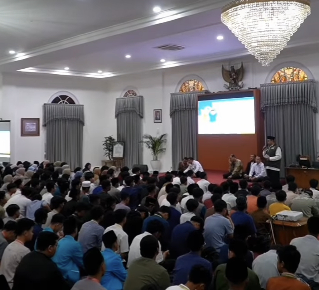 Sekilas Tentang Dayeuhluhur