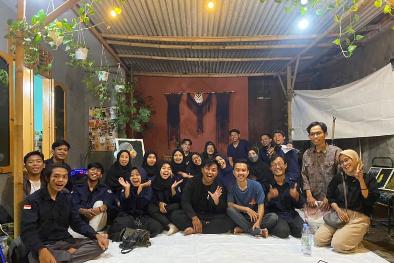 Sekilas Tentang Dayeuhluhur