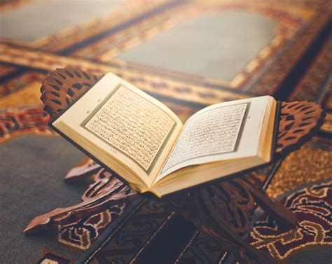 Sekilas Tentang Dayeuhluhur