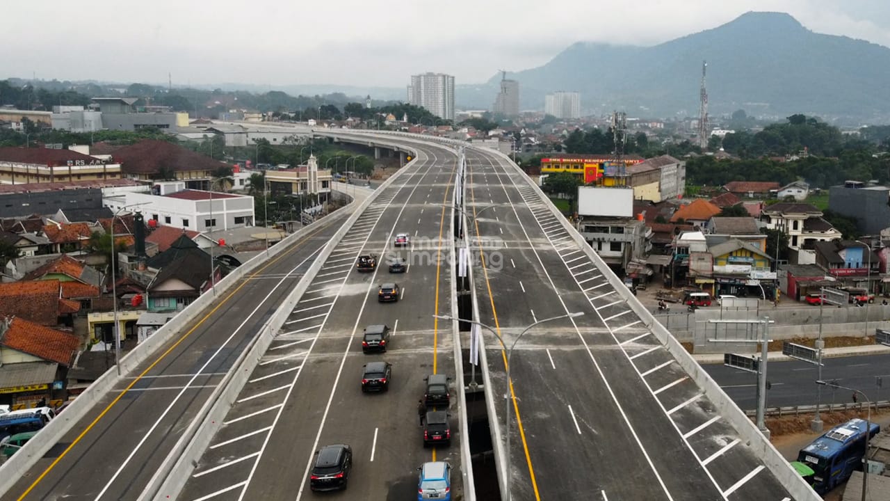 Sekilas Tentang Dayeuhluhur